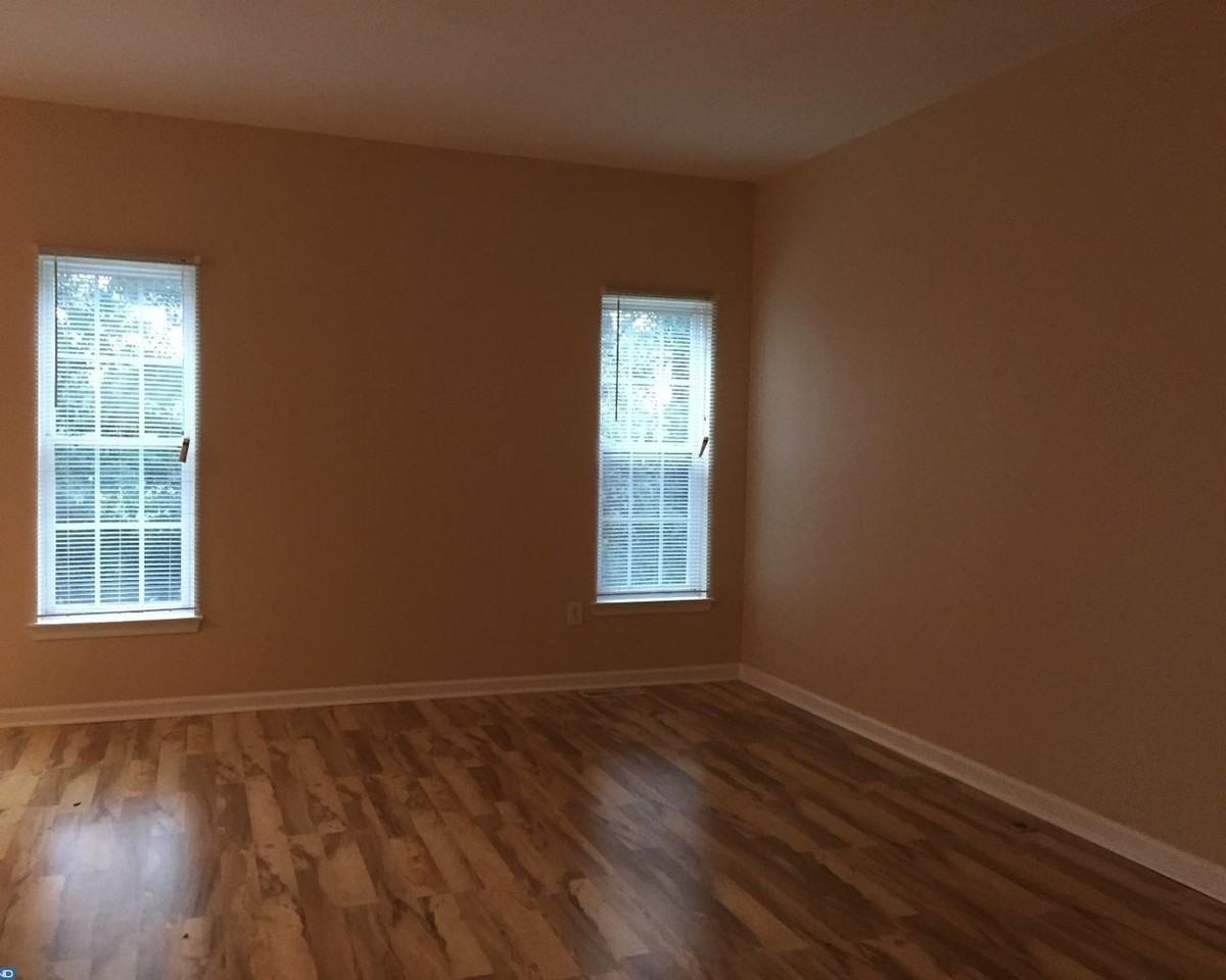 105 Sassafras Dr - Photo 2 of 19