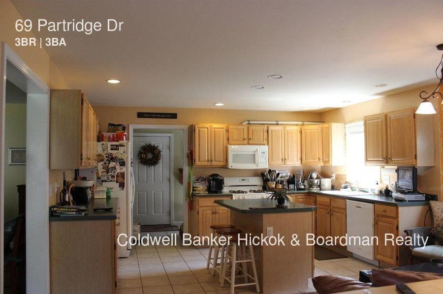 69 Partridge Dr - Photo 3 of 18