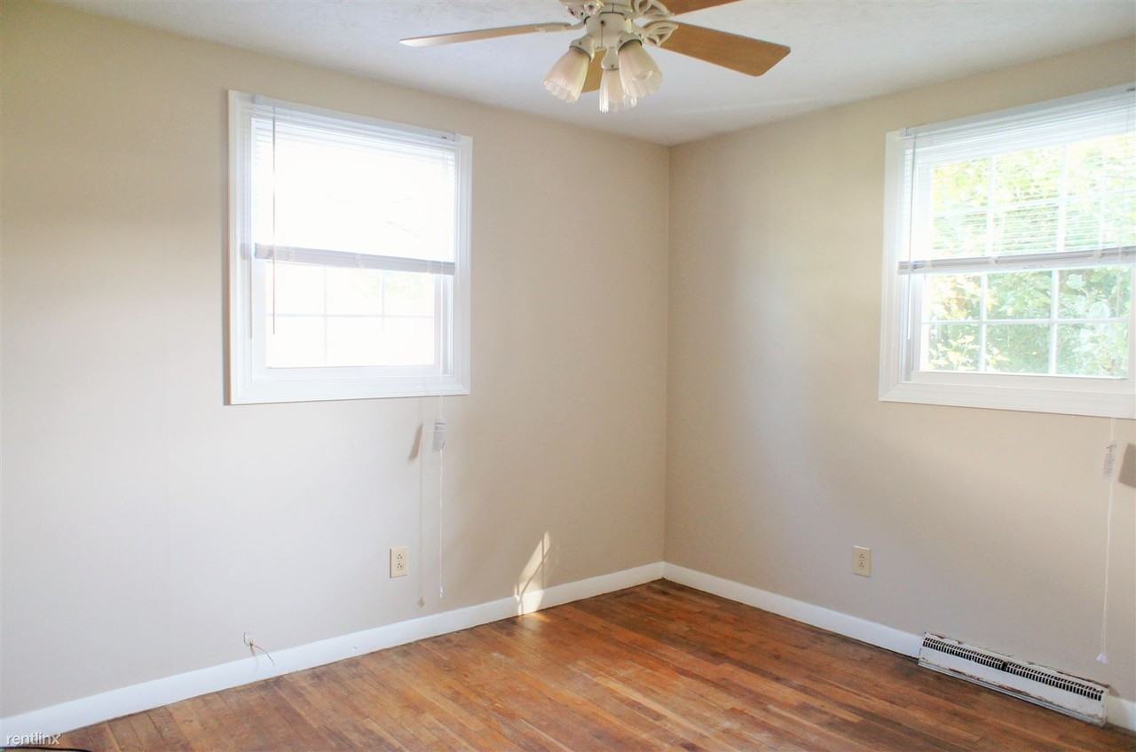 202 2nd St - Photo 2 of 14