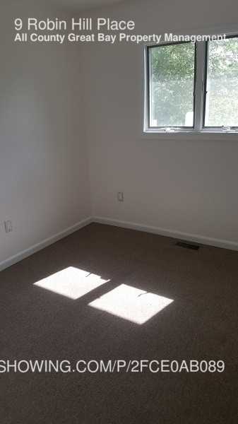 9 Robin Hill Pl - Photo 2 of 5