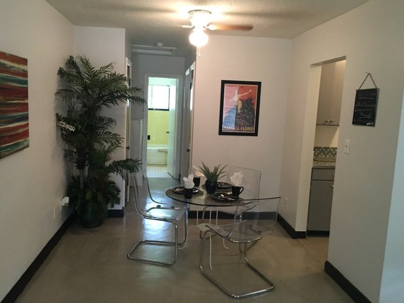 863 22nd Ave S - Photo 3 of 7