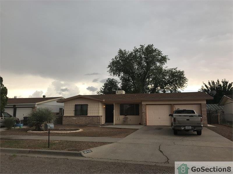 10441 Persephone Dr - Photo 3 of 13