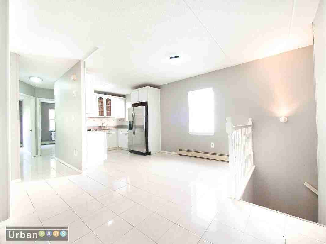 93 Bleecker Street #2FL