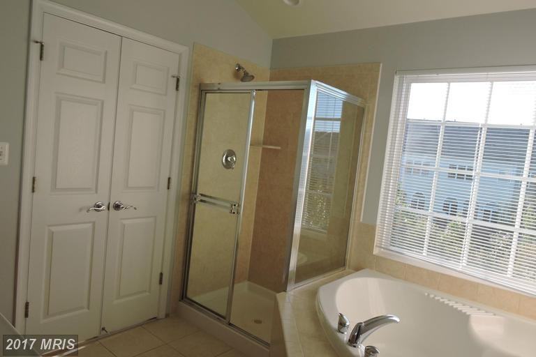 21828 Ladyslipper Square - Photo 3 of 19