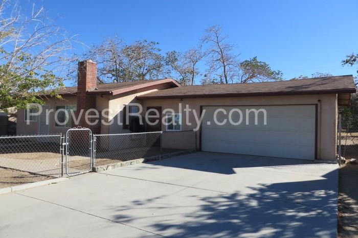 15941 Vine St - Photo 2 of 22