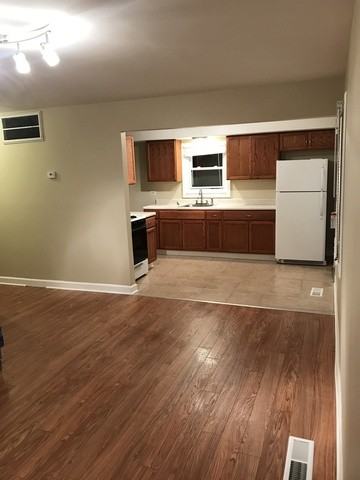 263 Allegheny St - Photo 3 of 6