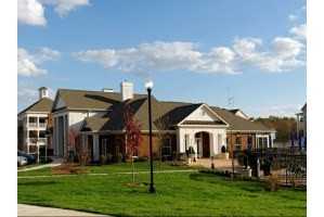 Settlers Landing Apartments - Photo 2 of 14