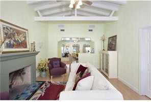 513 E Las Olas Blvd - Photo 3 of 10