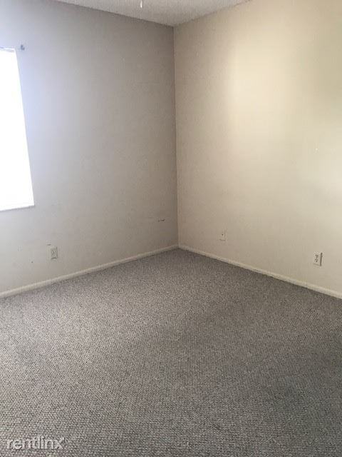 8380 Sands Point Blvd - Photo 3 of 10