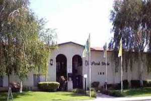 PARK YALE APTS. - Photo 3 of 6