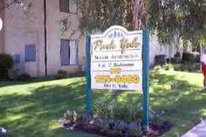 PARK YALE APTS. - Photo 2 of 6