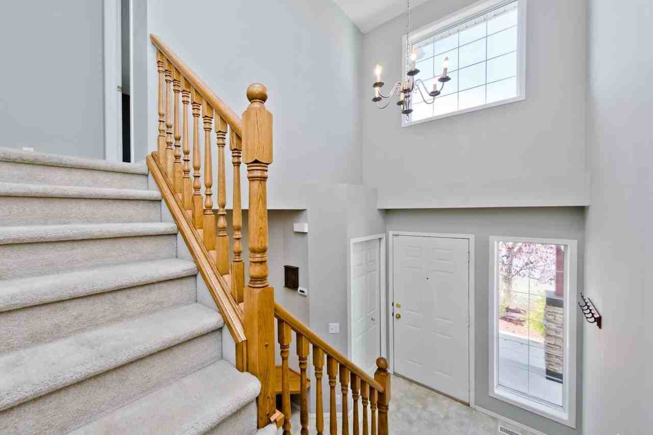 87 Somercrest Grove SW - Photo 2 of 23