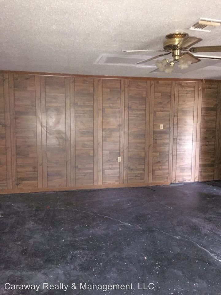 2536 Kemp Ln - Photo 3 of 5