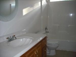 302 W 3rd St #B - Photo 3 of 8