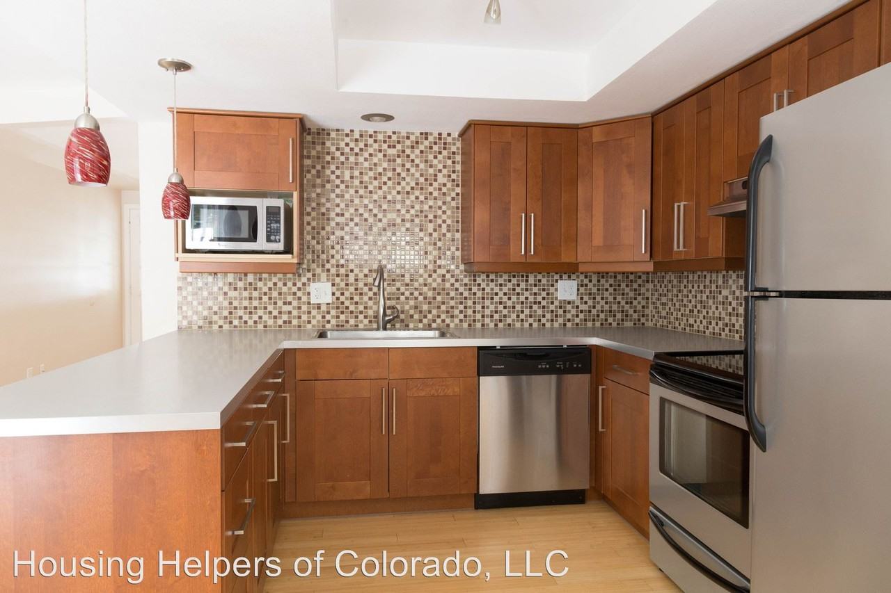 3395 Endicott Dr - Photo 3 of 14