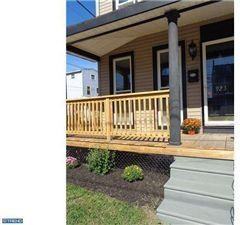 923 Pond St - Photo 2 of 8