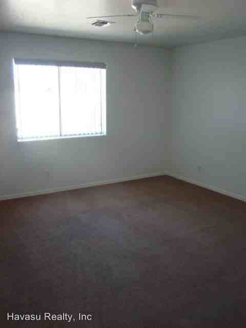 2371 Shorewood Drive - Photo 3 of 9