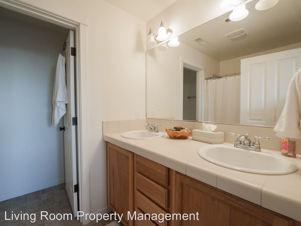 9243 NW Germantown Rd - Photo 2 of 13