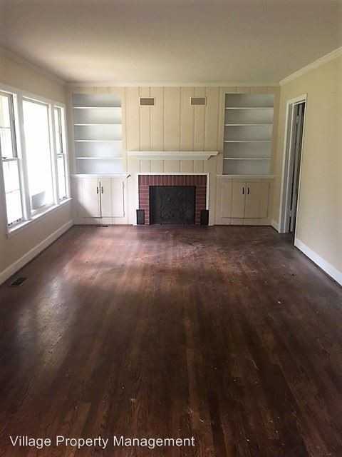 2409 Barclay Dr - Photo 3 of 10