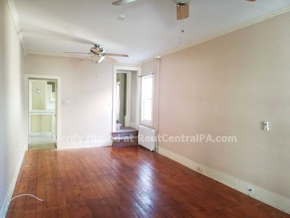 42 S Miller St - Photo 3 of 17