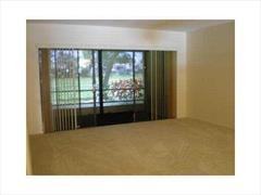 5086 Golfview Ct - Photo 3 of 5