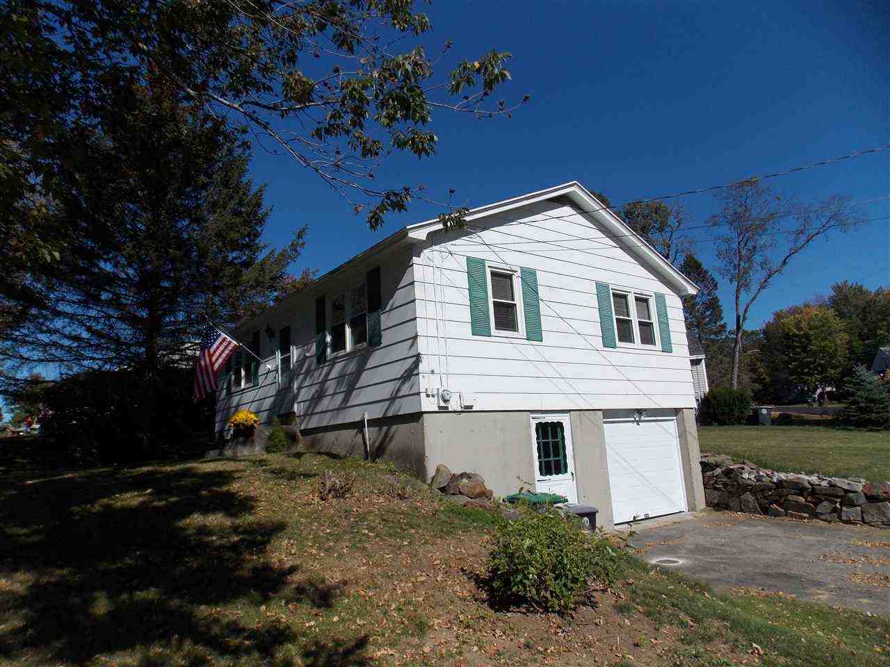 185 Sanborn St - Photo 2 of 8