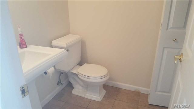 194 Poplar Ct - Photo 3 of 3