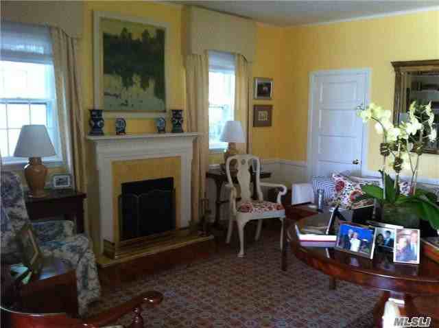 330 Centre Island Rd - Photo 2 of 14