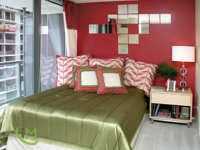 402 E South Water St #2709