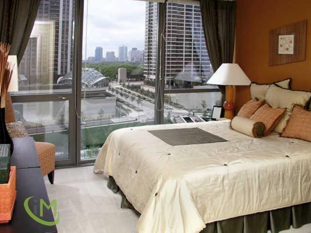 402 E South Water St #2512