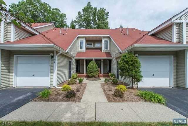 10 Heritage Ct - Photo 2 of 18