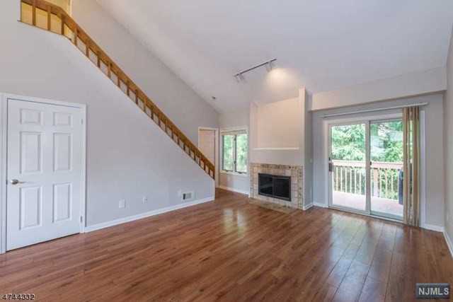 10 Heritage Ct - Photo 3 of 18