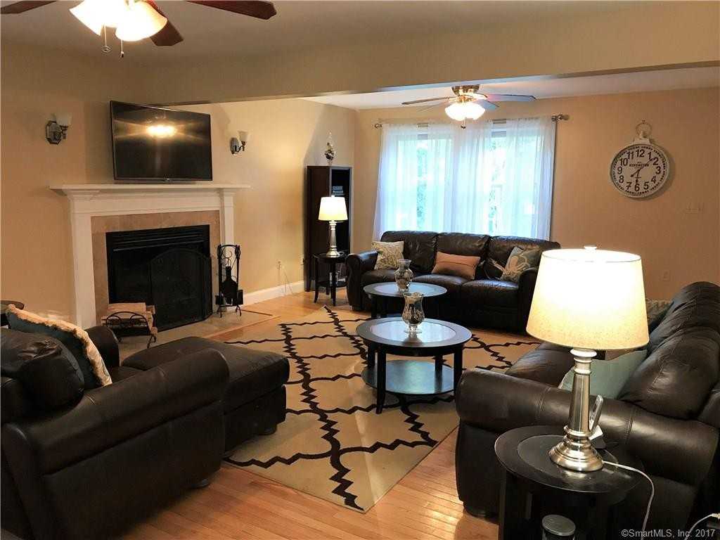 402 Denison Hill Rd - Photo 2 of 9