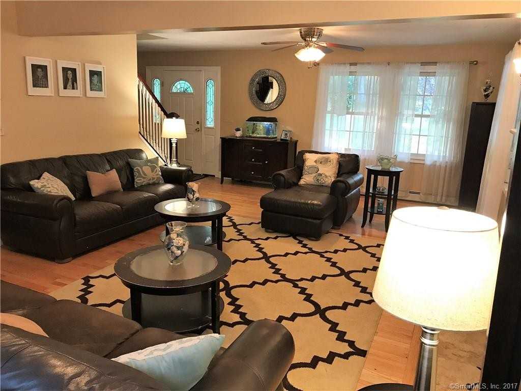 402 Denison Hill Rd - Photo 3 of 9