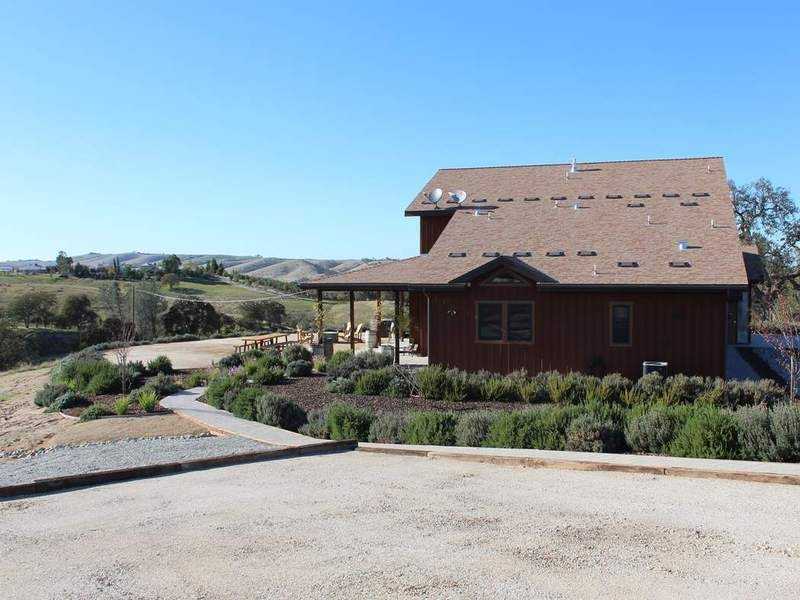 7261 O'Donovan Rd - Photo 3 of 22