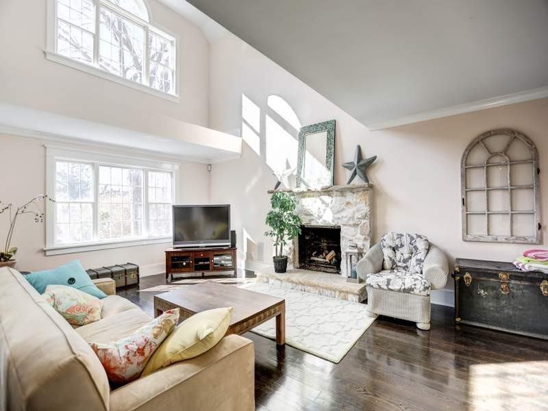 20 Bellows Ct - Photo 2 of 12