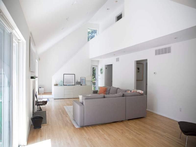 8 Whalers Ln - Photo 3 of 18