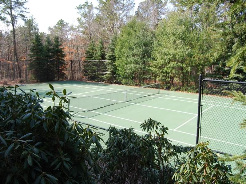 1629 Deerfield Rd - Photo 2 of 8