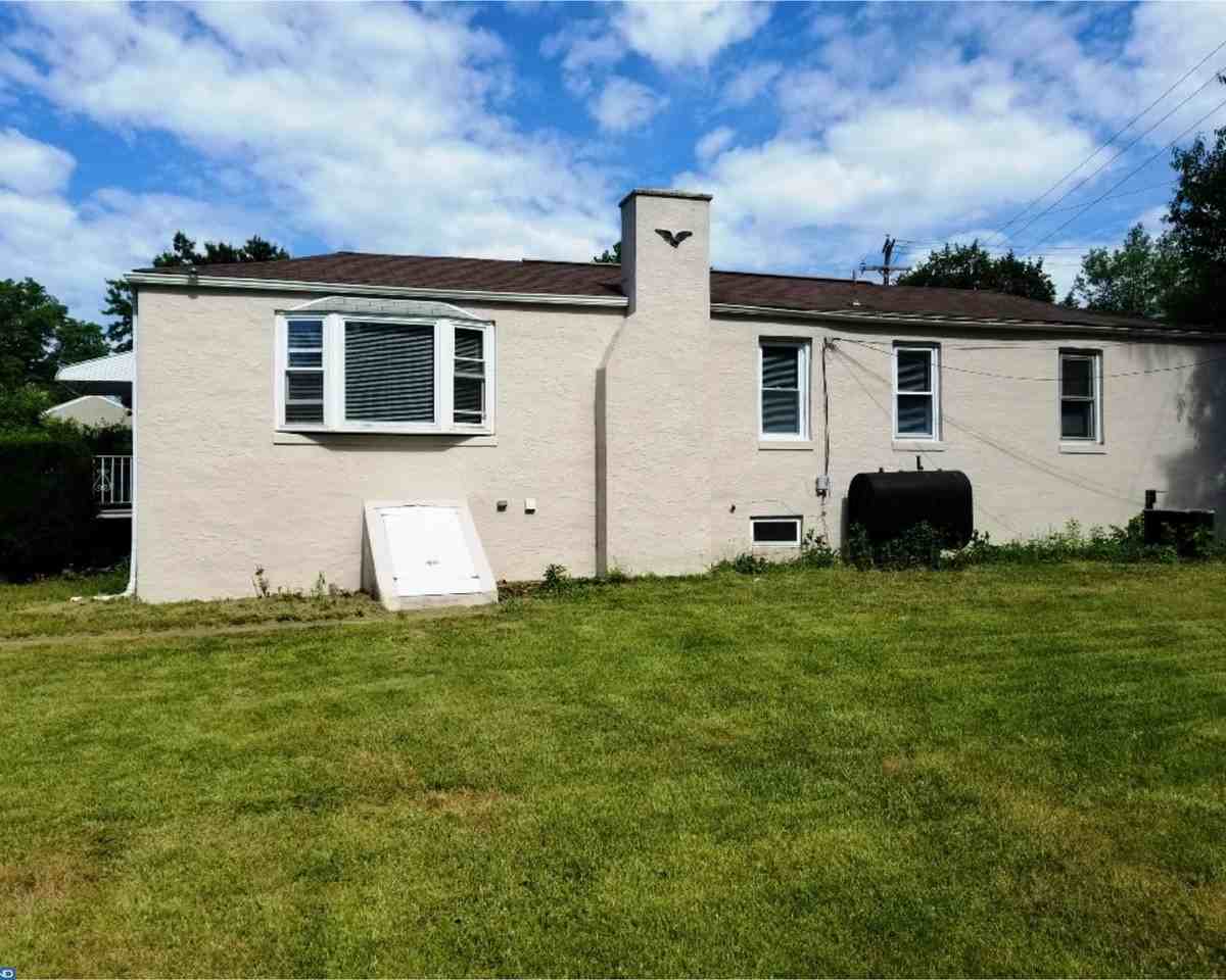 2956 N Wales Rd - Photo 3 of 17