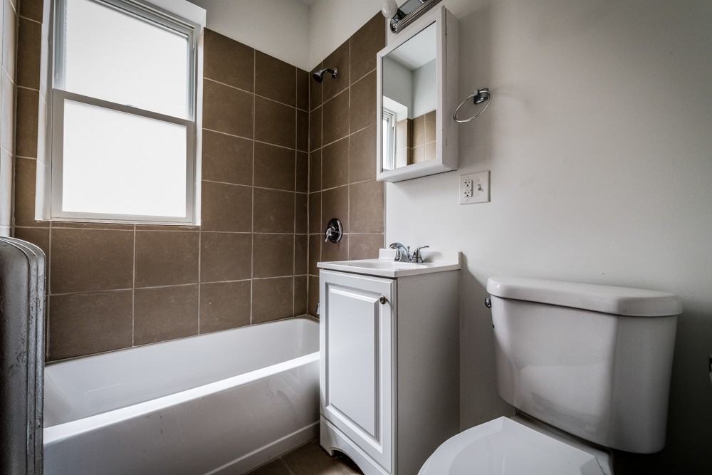 1807 S St Louis - Photo 2 of 7