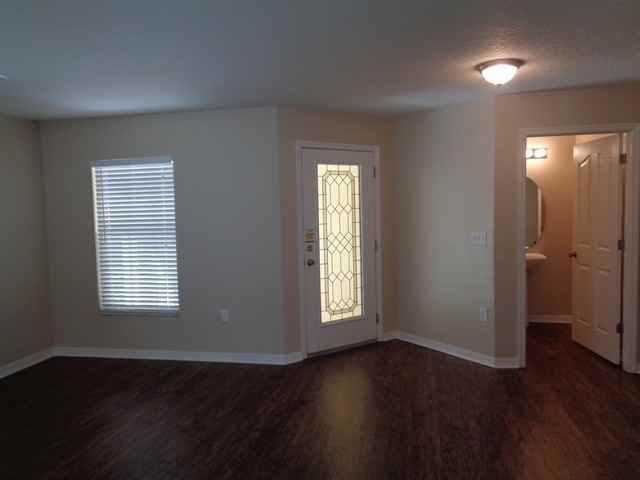 19648 Timberbluff Dr - Photo 2 of 20