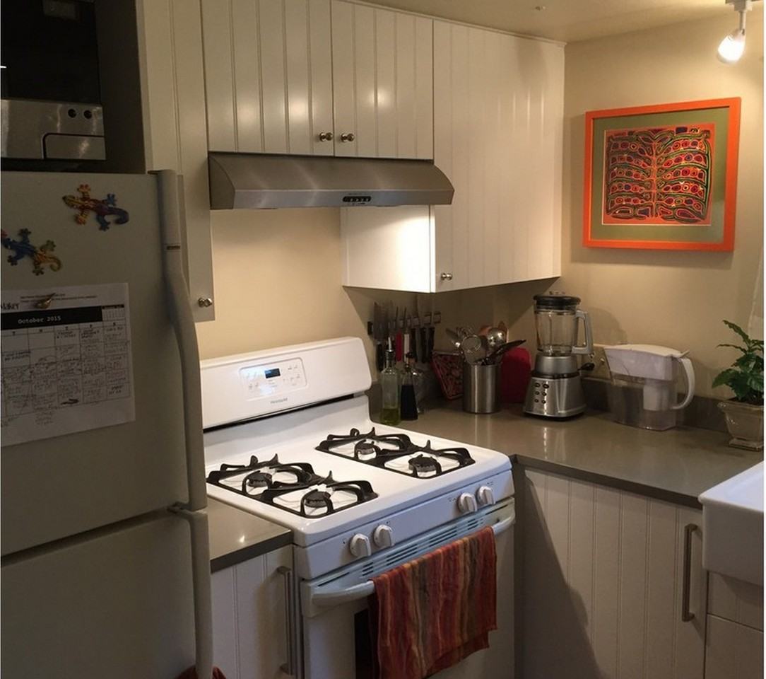 419 Madrona Way NE - Photo 2 of 13