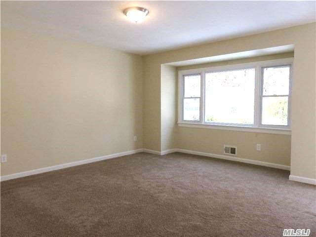 16 Flower Rd - Photo 2 of 6