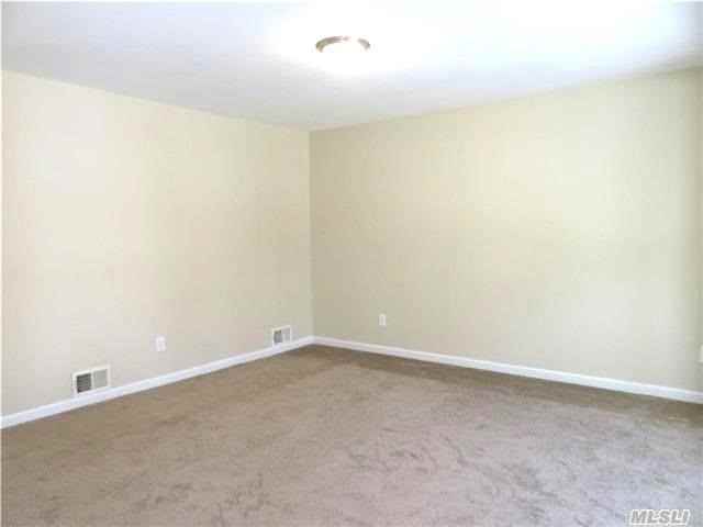 16 Flower Rd - Photo 3 of 6