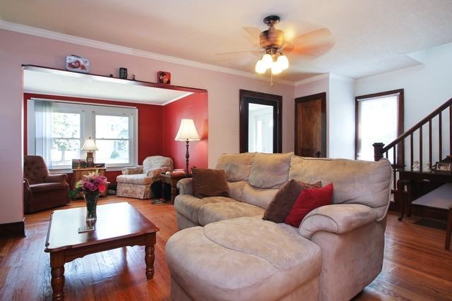 388 W Mulberry St - Photo 2 of 12