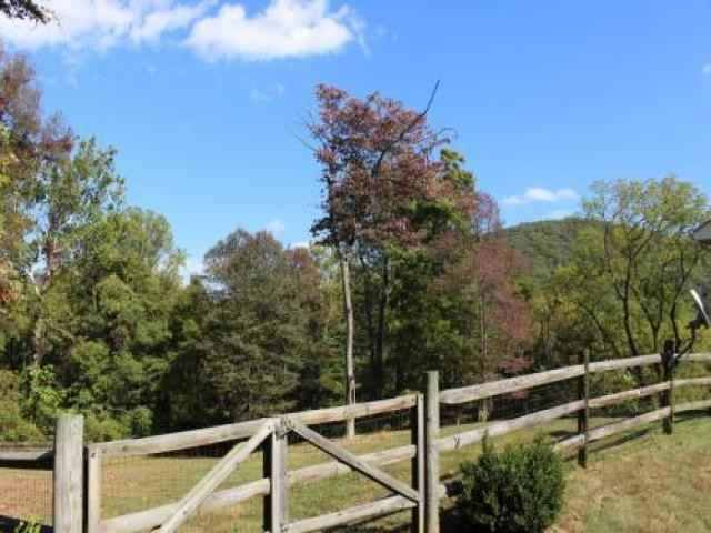 3998 Hidden Valley Ln - Photo 2 of 6