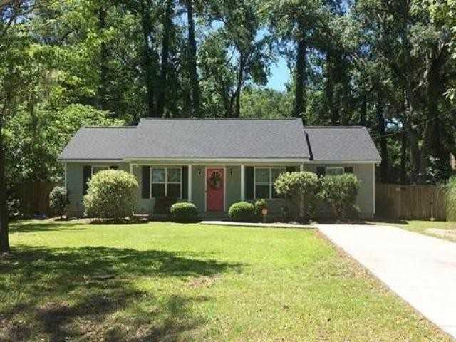 1422 Lake Dr - Photo 3 of 6