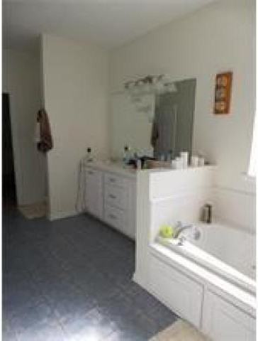 17412 Kyle Rd - Photo 3 of 6