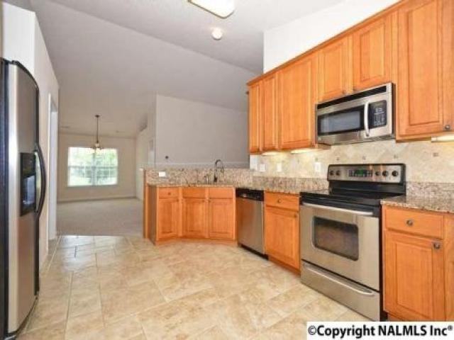 210 Shadow Cove Dr SW - Photo 3 of 6