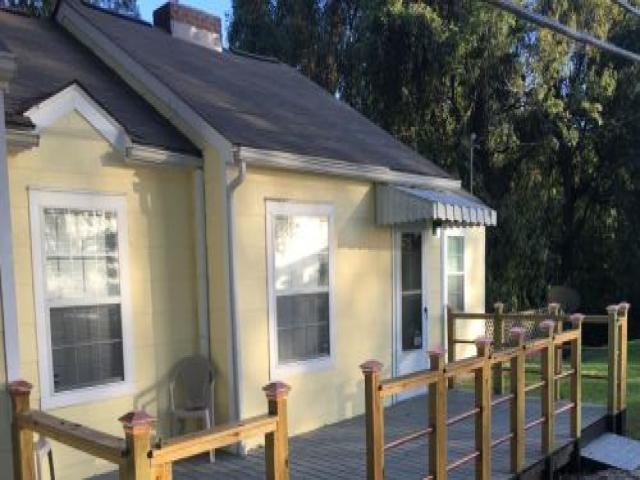 1385 Warrenton Rd - Photo 3 of 6